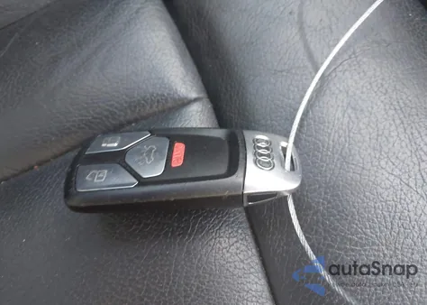 2017 Audi A4 2.0T Premium из США, поврежденный, VIN WAUENAF41HN013925